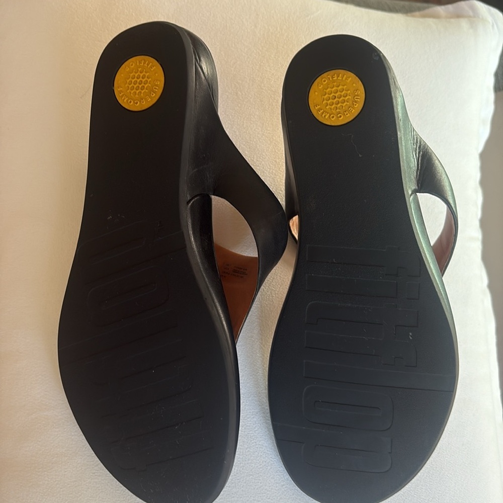 Fit Flops - Picture 3 of 6